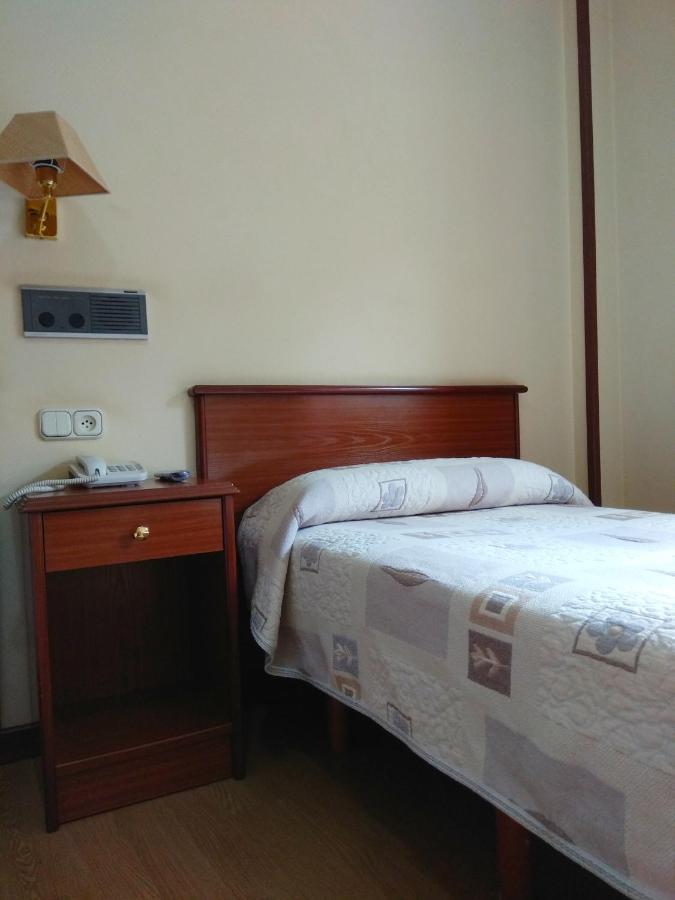Hotel Capital De Galicia 圣地亚哥－德孔波斯特拉 外观 照片