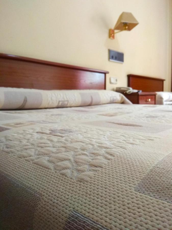 Hotel Capital De Galicia 圣地亚哥－德孔波斯特拉 外观 照片