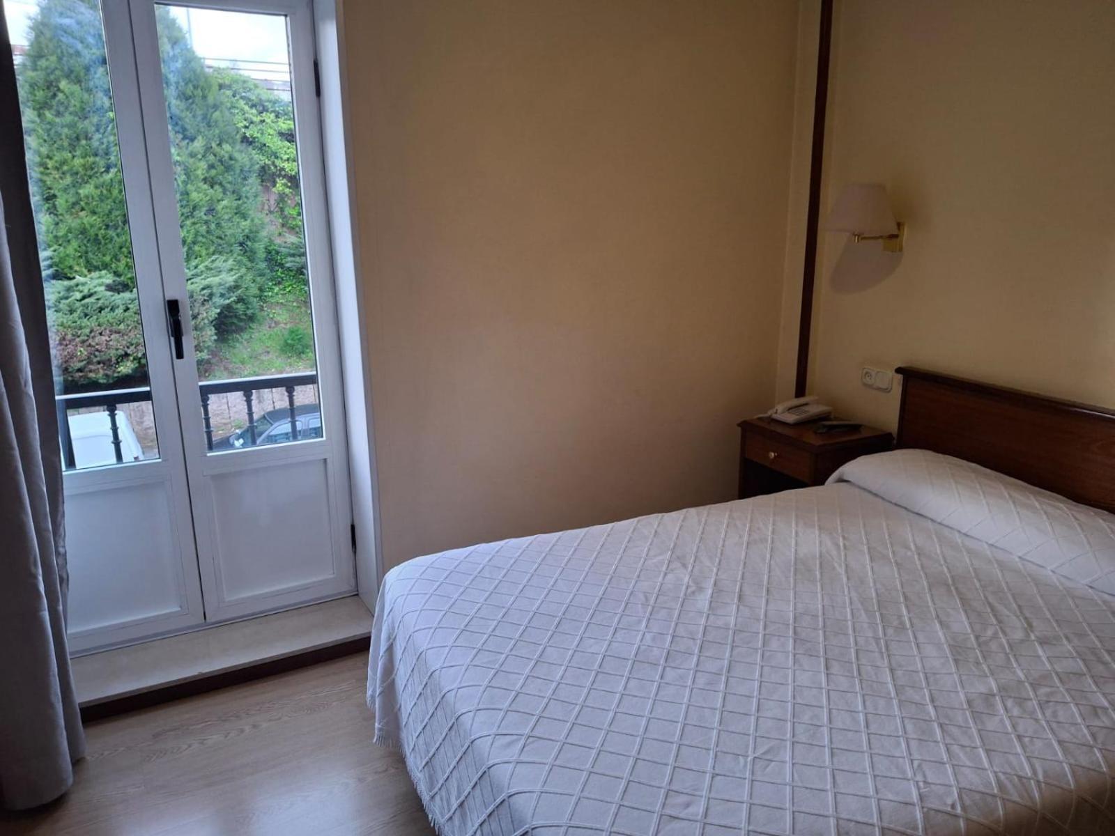 Hotel Capital De Galicia 圣地亚哥－德孔波斯特拉 外观 照片
