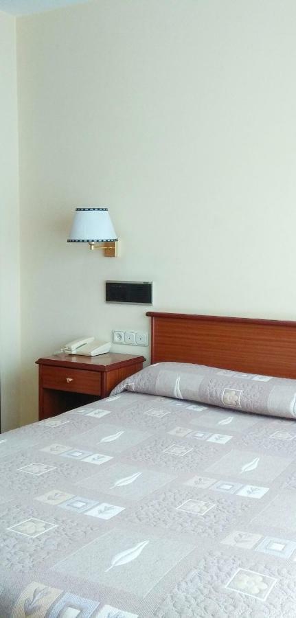 Hotel Capital De Galicia 圣地亚哥－德孔波斯特拉 外观 照片